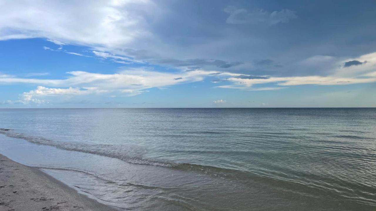Vacation Home With Pool. 4 Bedrooms. Sleeps 10 North North Naples 외부 사진